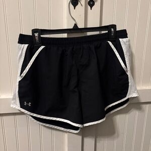 Under Armor Workout shorts - Size Large